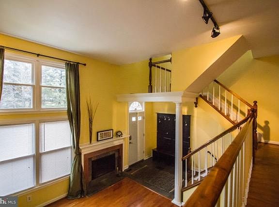 4th image of 1176 Mosswood Ct