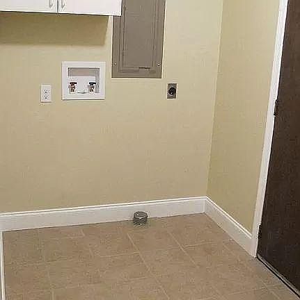 1st image of 4 Singletree Ct