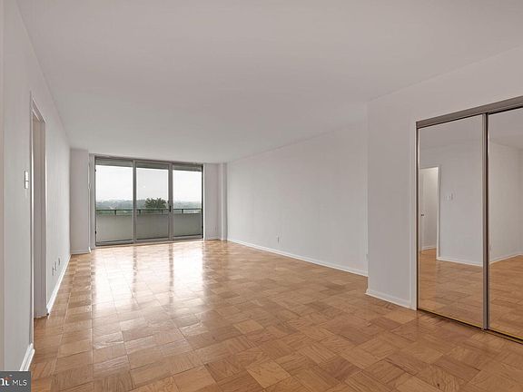 4th image of 5101 River Rd APT 1106