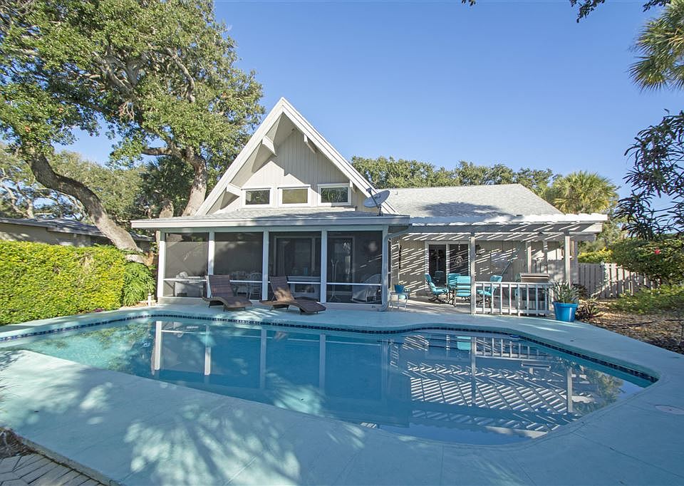 1st image of 914 Jasmine Ln