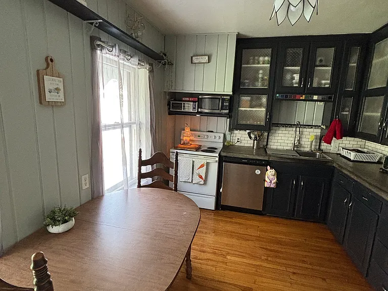 1303 Wealthy St SE #2 — Photo 7