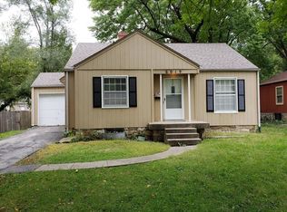 6019 Fontana St, Fairway, KS 66205