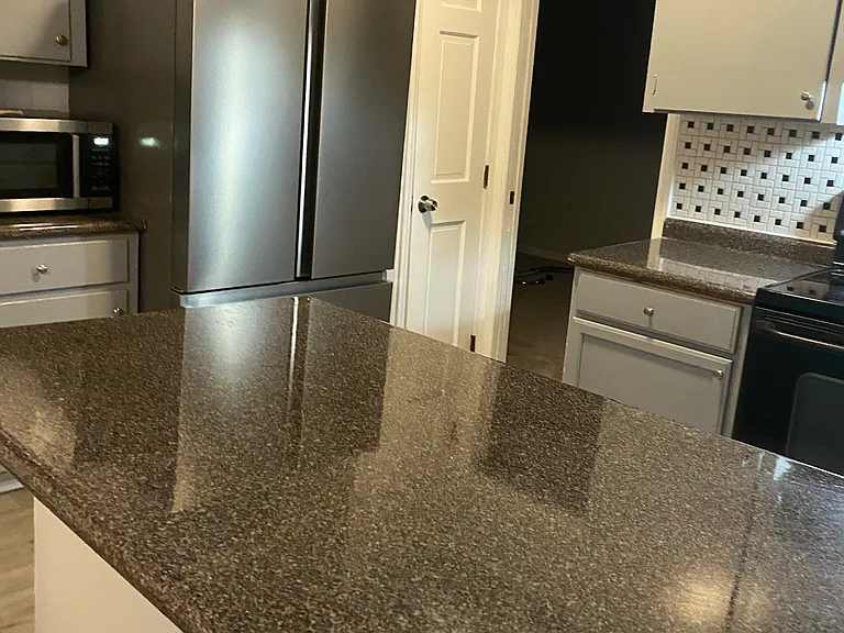 811 Pineland Dr — Photo 8