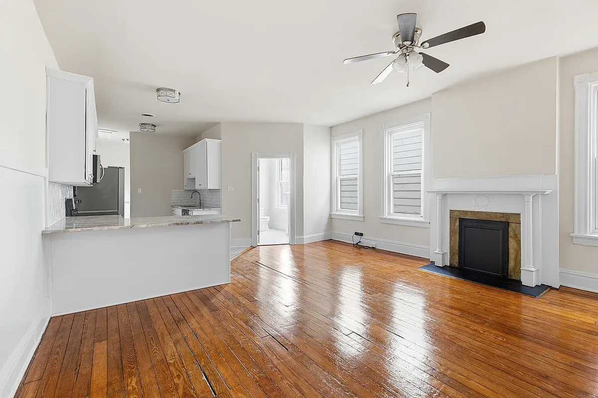 Building Photo - 16 S Harrison St #A