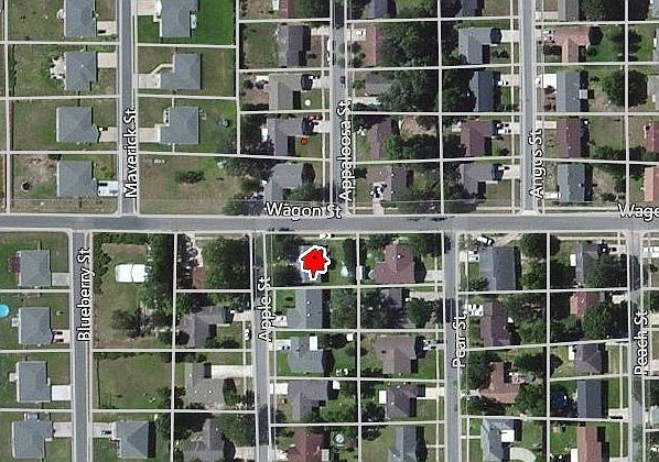 2nd image of 2110 Apple St