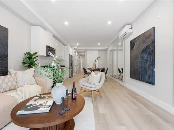 134 New York Avenue image 3 of 23