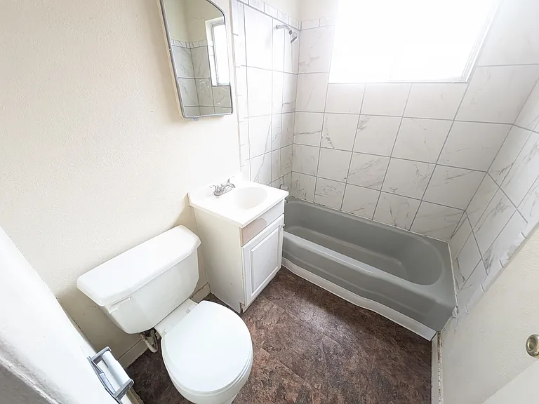 1010 Palomas Dr SE — Photo 9
