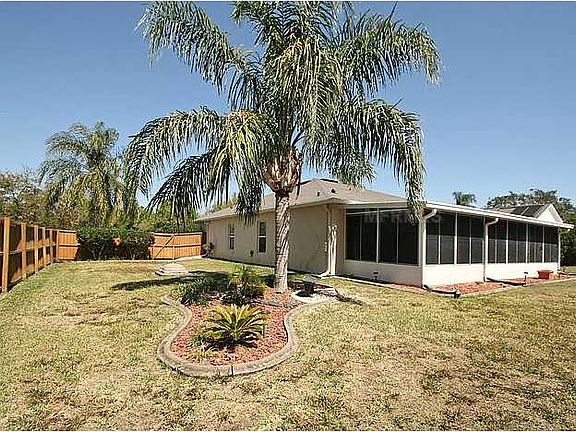 4th image of 16134 Denham Ct