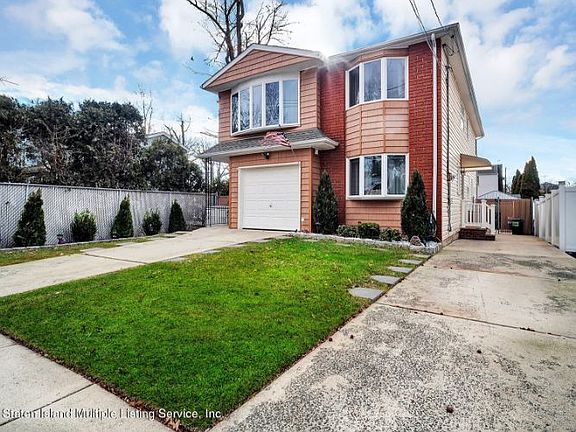 2nd image of 12 Cloverdale Ave