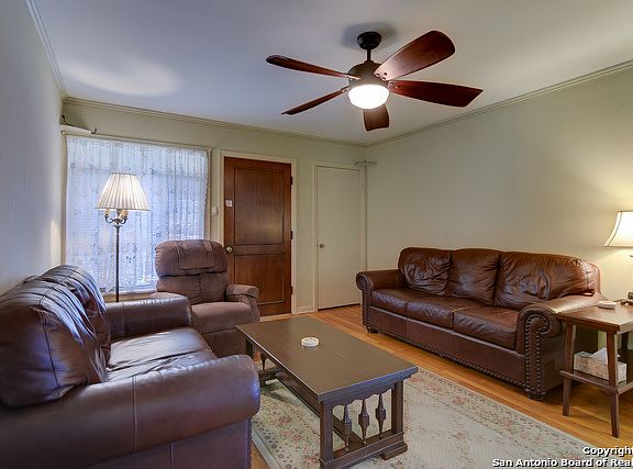 2nd image of 1014 Elkhorn Dr