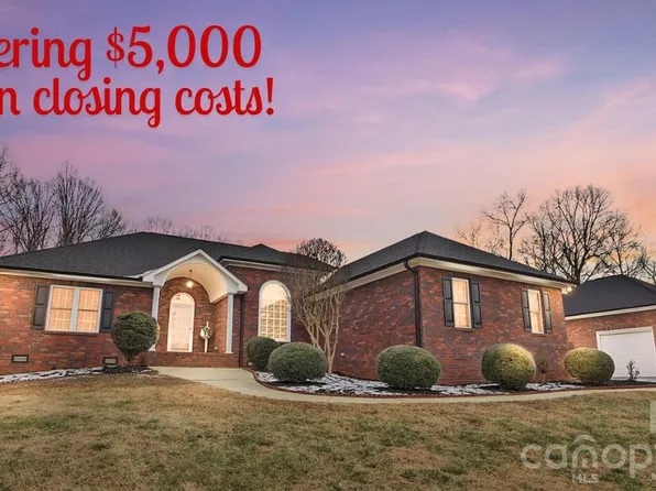 6104 Charity Dr, Marshville, NC 28103