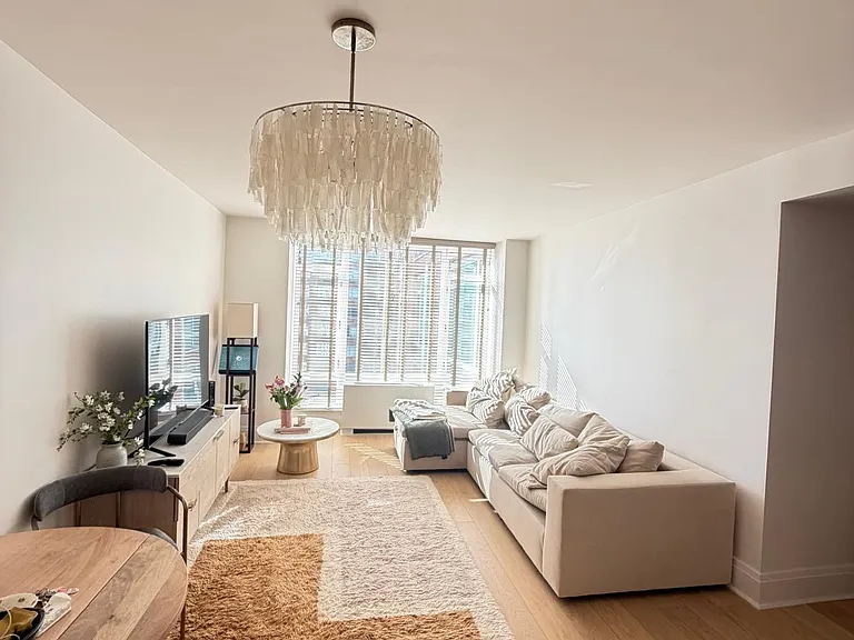 210 Warren St #10L — Photo 1