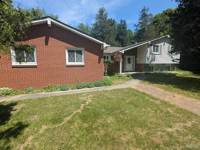3211 McCluskey — Photo 14