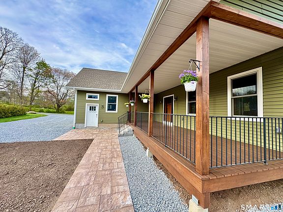 4th image of 6 Clark Gates Road