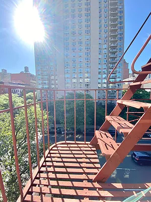 Rented by Corcoran | media 12