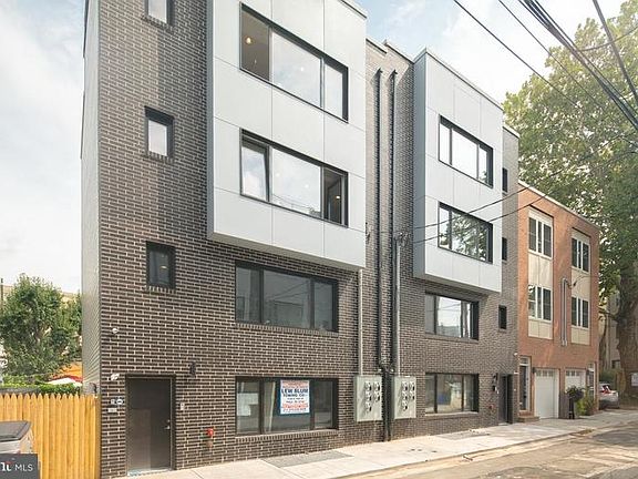 2nd image of 2537 Montrose St #D