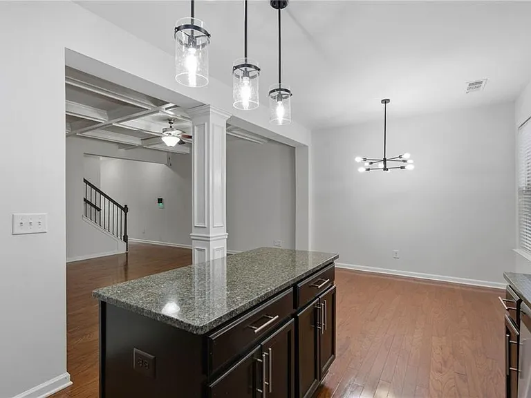 1697 Paxton Dr SW — Photo 15