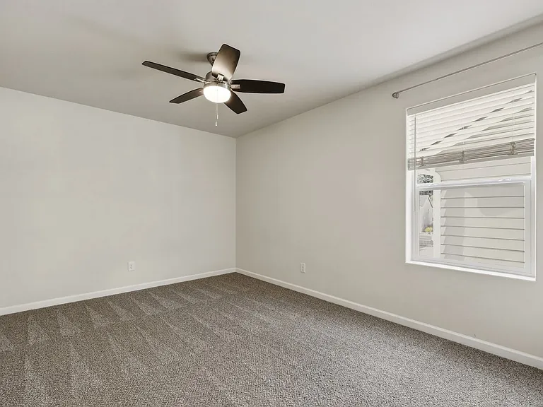 7003 Alta Vista Dr SE — Photo 30