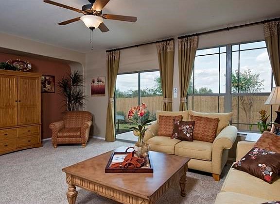 4th image of 284 Sunnyside Dr