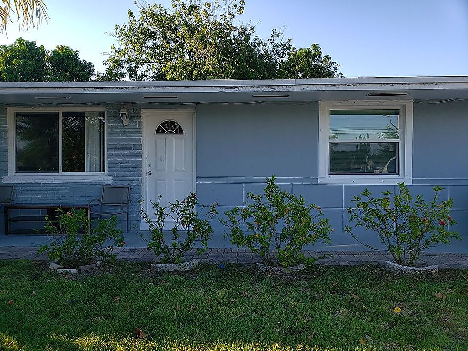 1st image of 6261 SW 21st St