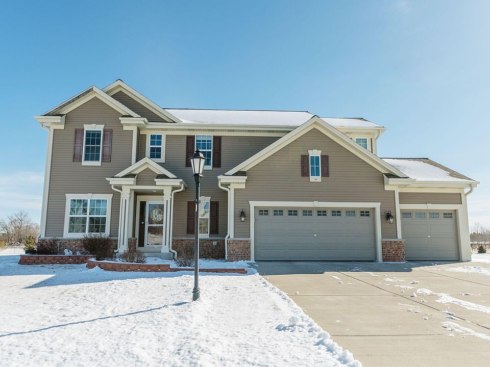 1st image of 832 Leeds Dr