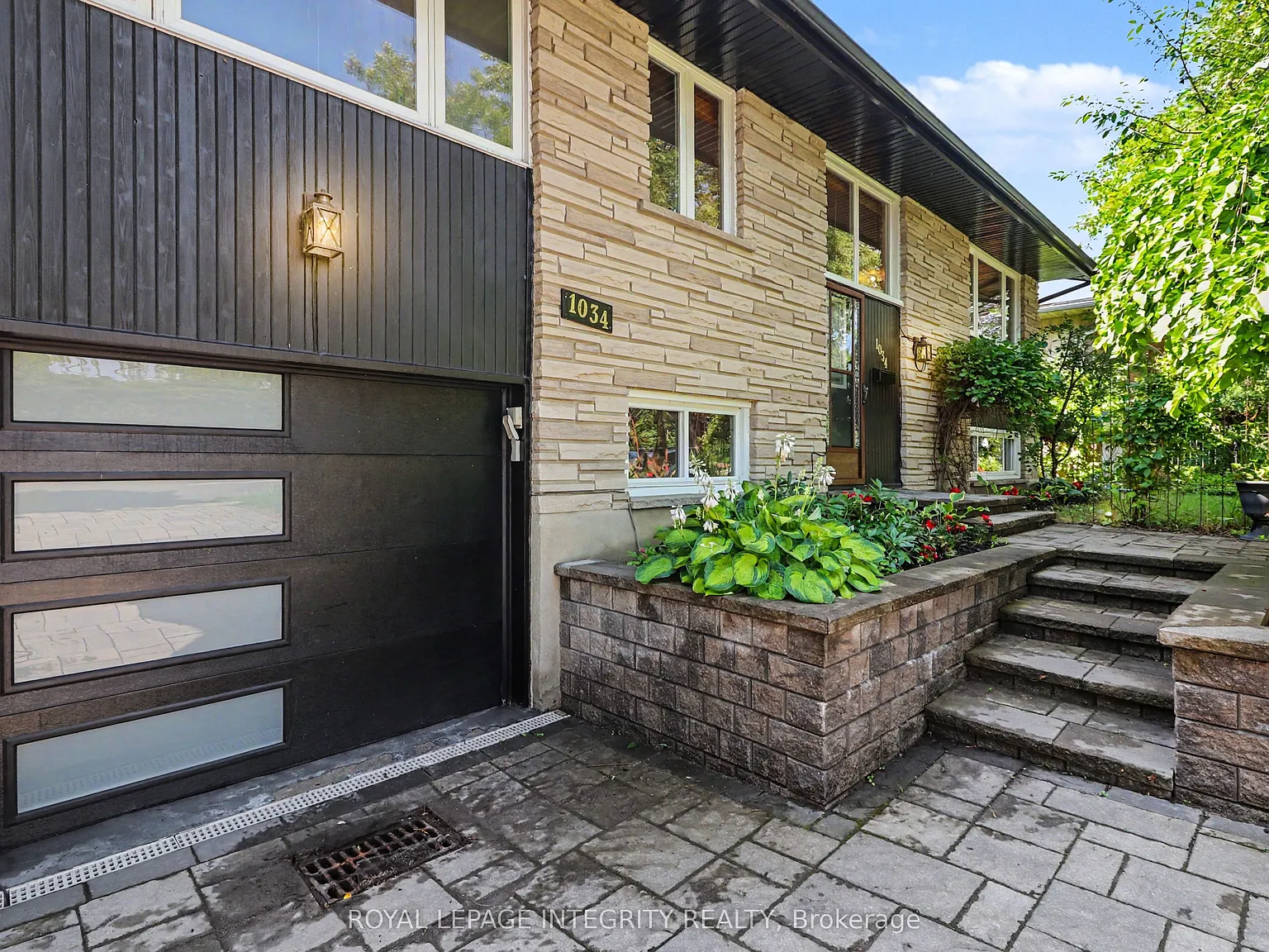 3 bed, $3,395 — Photo 2