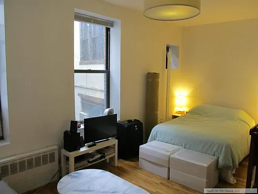 Rented by Realty on the Greene | media 21