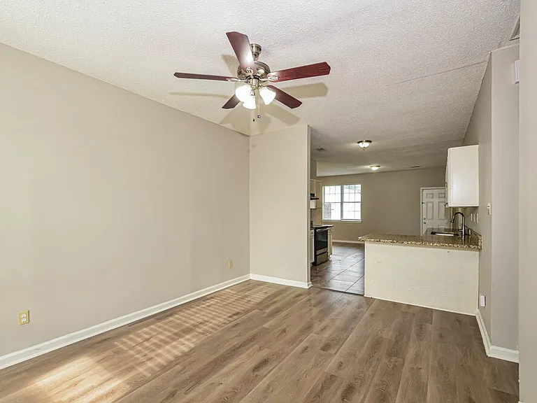 3918 Autumn Harvest Ln — Photo 3