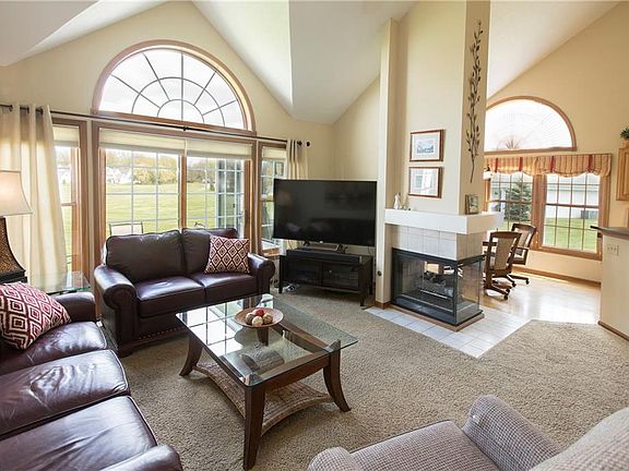 5th image of 108 Greenward Way N #18