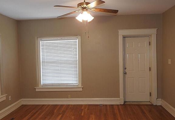 3rd image of 710 E 26th St APT 1E