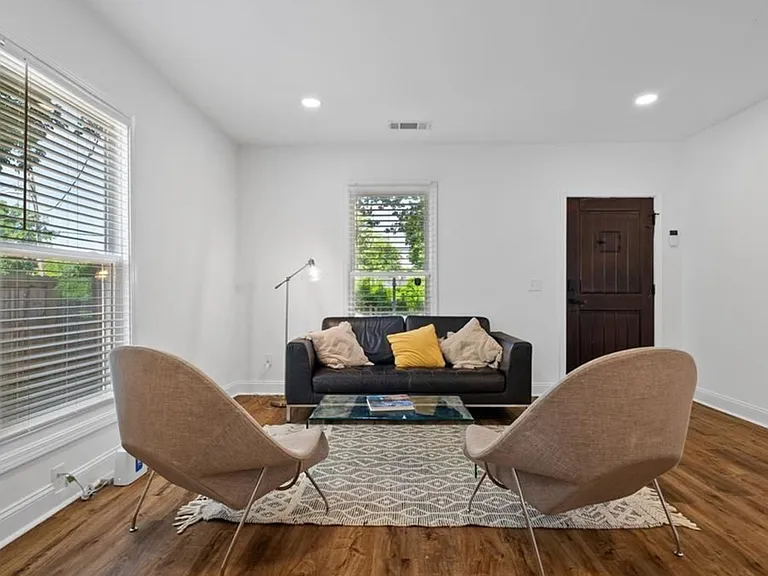 2352 Herring Rd SW — Photo 5