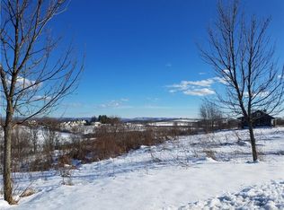 15 Quaker Hill Rd, Marlborough, NY 12547