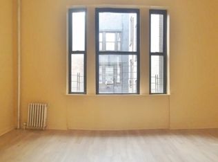 217 E 176th St APT 4A, Bronx, NY 10457
