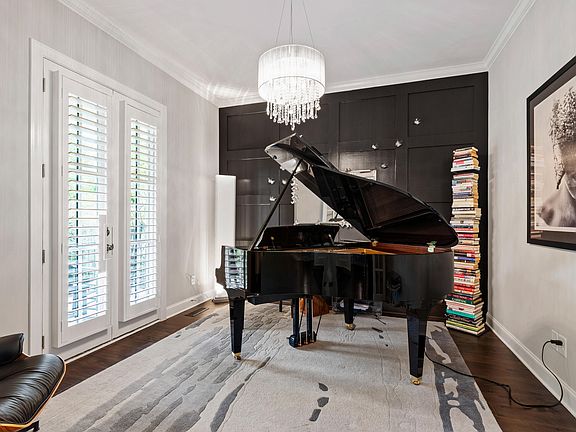 5th image of 116 Crestview Rd