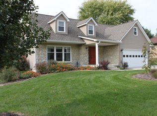 850 Countryside Ln, Columbus, IN 47201