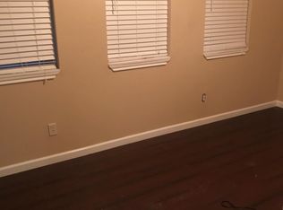857 Meadow Lark Ln, Red Oak, TX 75154
