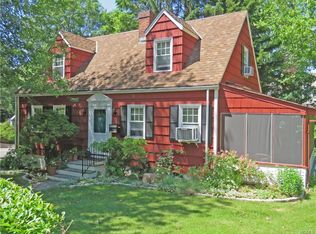 35 Ashley Rd, Hastings On Hudson, NY 10706