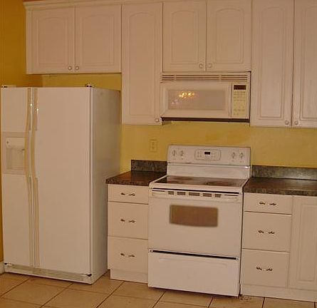 3rd image of 5201 SW 31st Ave APT 253