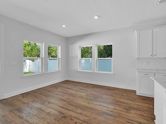 The Egret II Dining Room