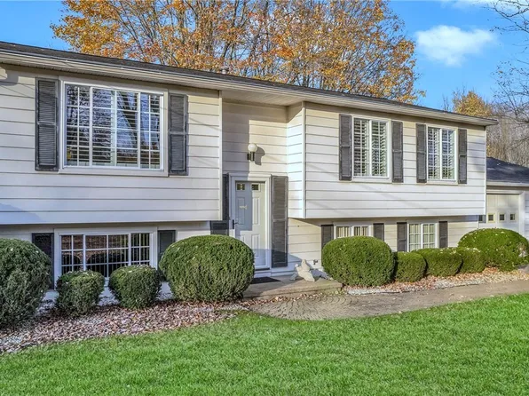 7053 E State St, Hermitage, PA 16148