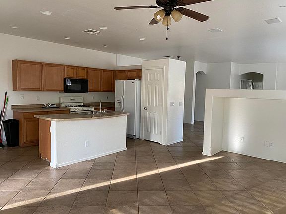 4th image of 15131 N 137th Ln