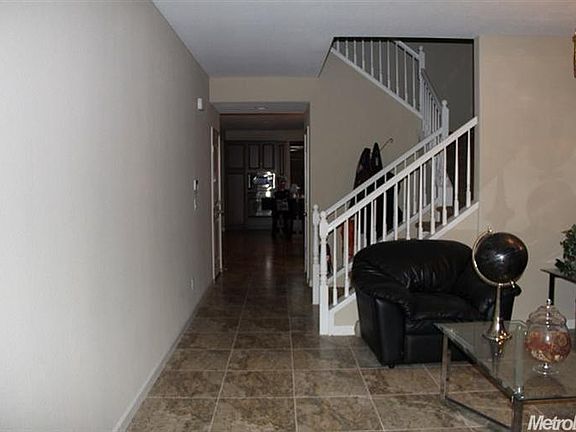 3rd image of 349 W La Verne Ct