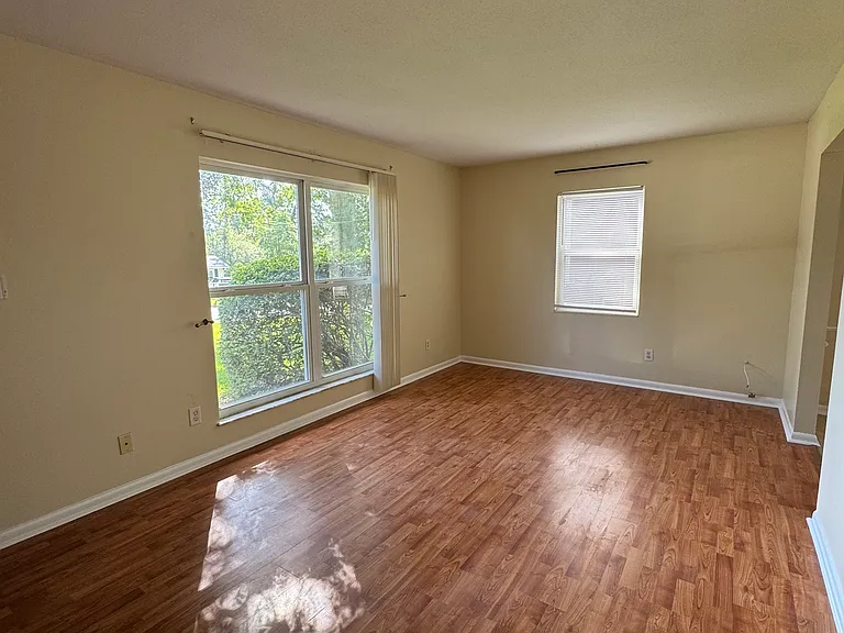 1108 Carissa Dr — Photo 5