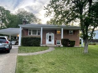 5810 Sunderland Ct, Alexandria, VA 22315