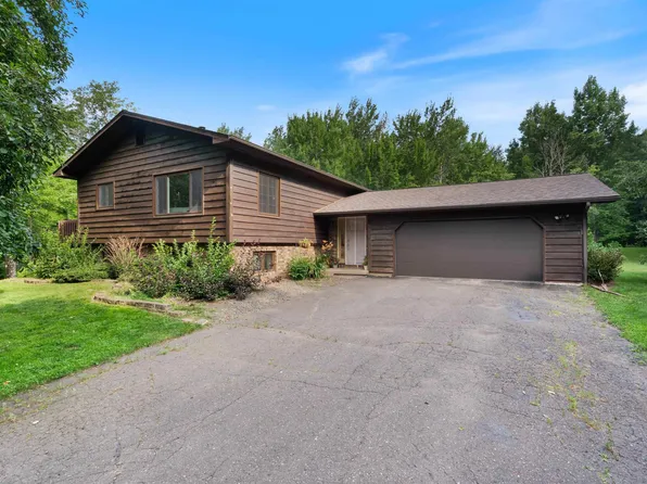 5665 Hagberg Rd, Hermantown, MN 55811