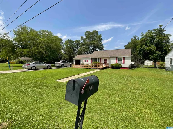 4818 Greenview Dr, Tuscaloosa, AL 35401