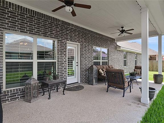 2nd image of 2714 Wardford Way