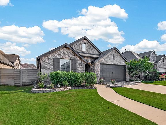 2nd image of 2312 Redwood Ridge Trl