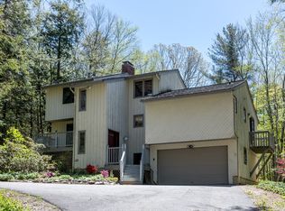 359 E Hyerdale Dr, Goshen, CT 06756