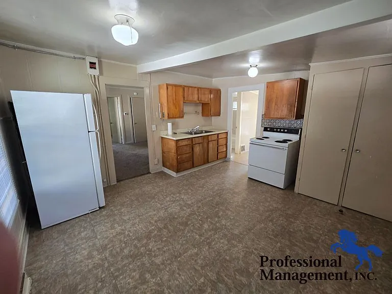312 Wyoming Ave — Photo 5